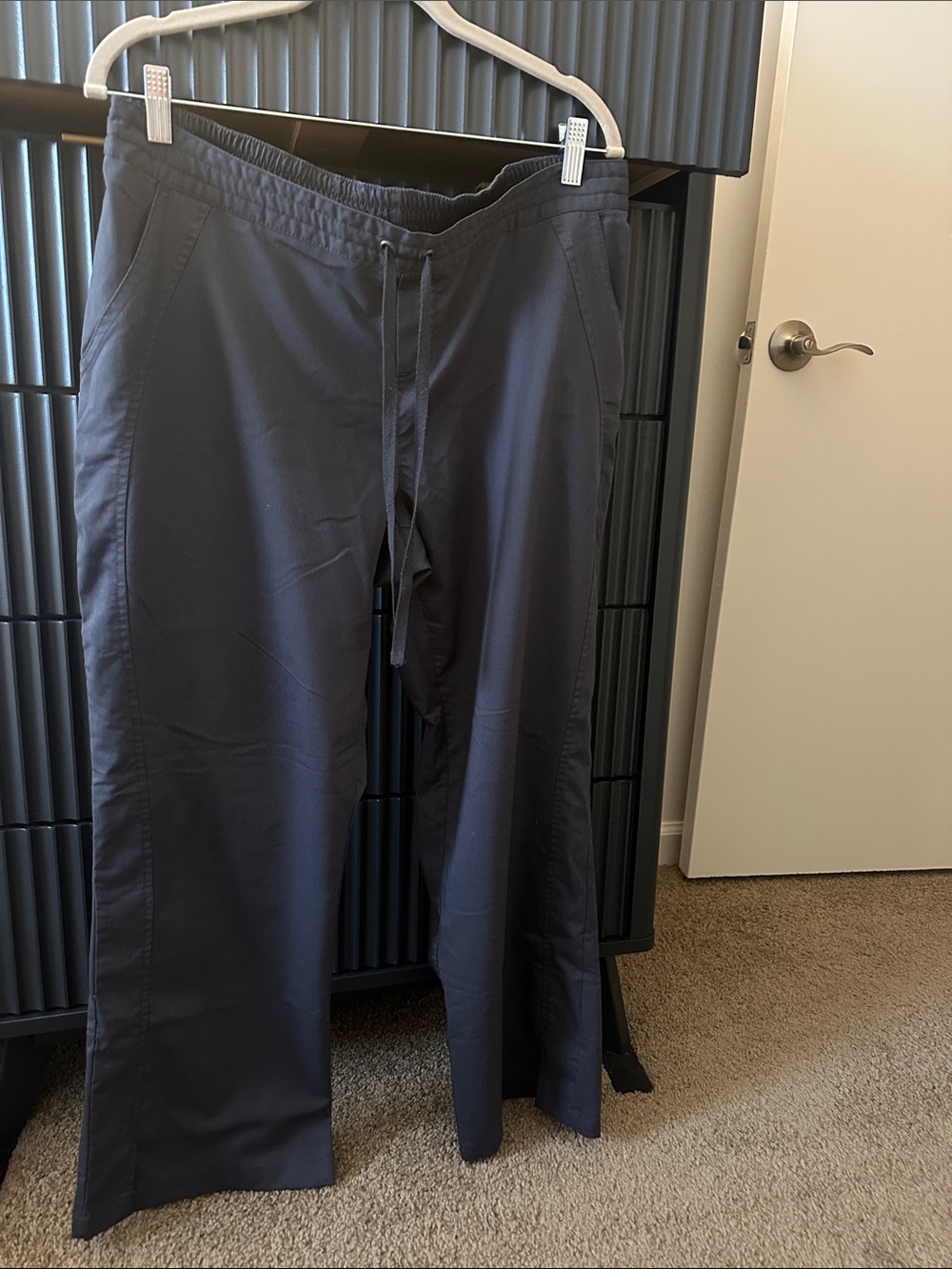 Women’s scrub pants